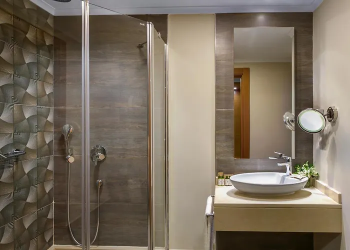 Liberty Ξενοδοχείο Κουσάντασι