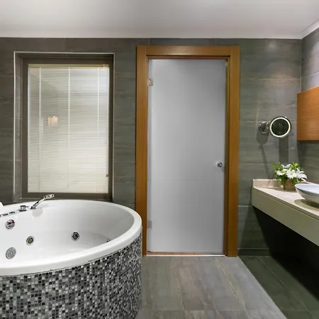 Liberty 5* Kusadası